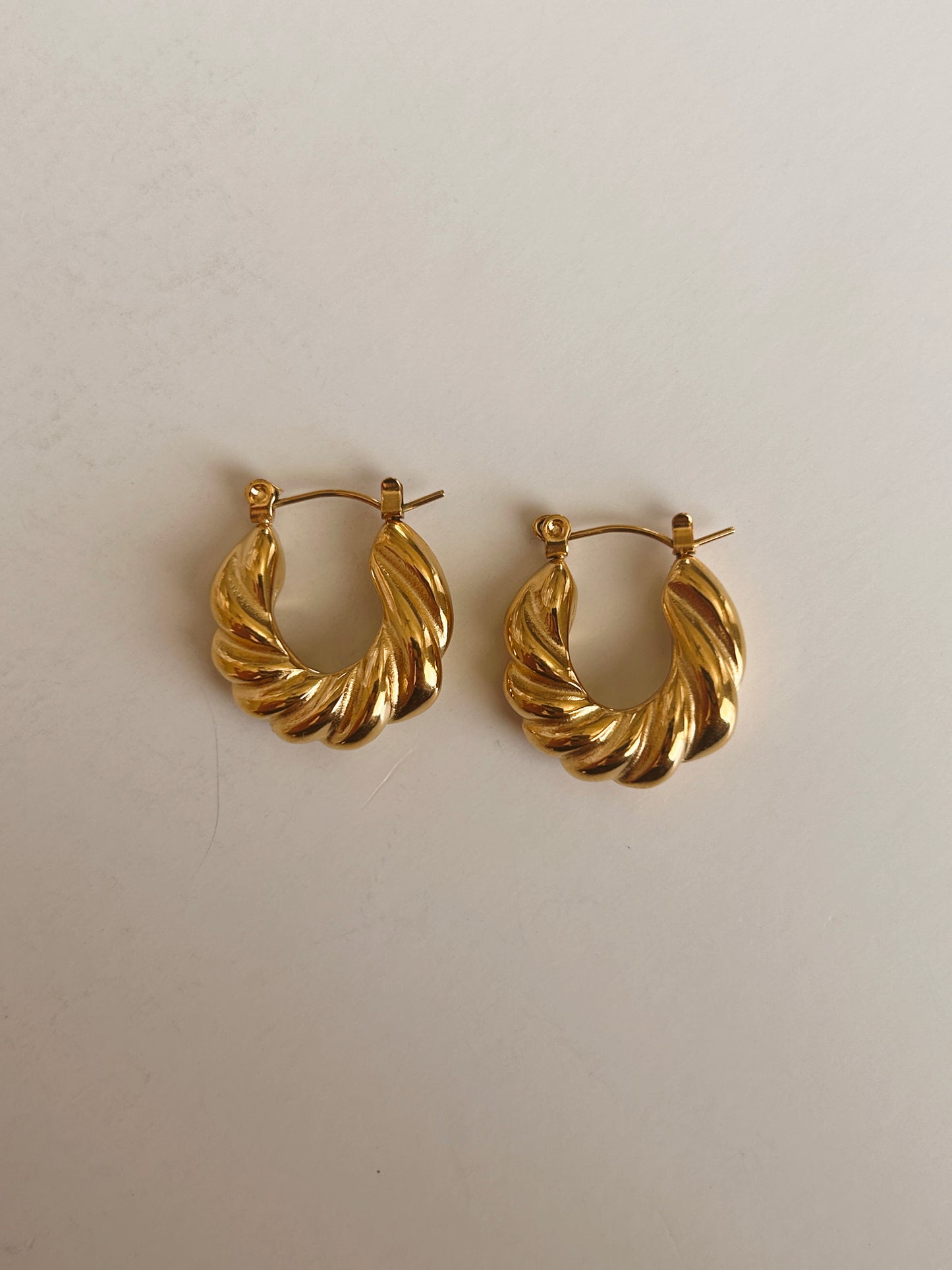 Dulce Hoop Earrings