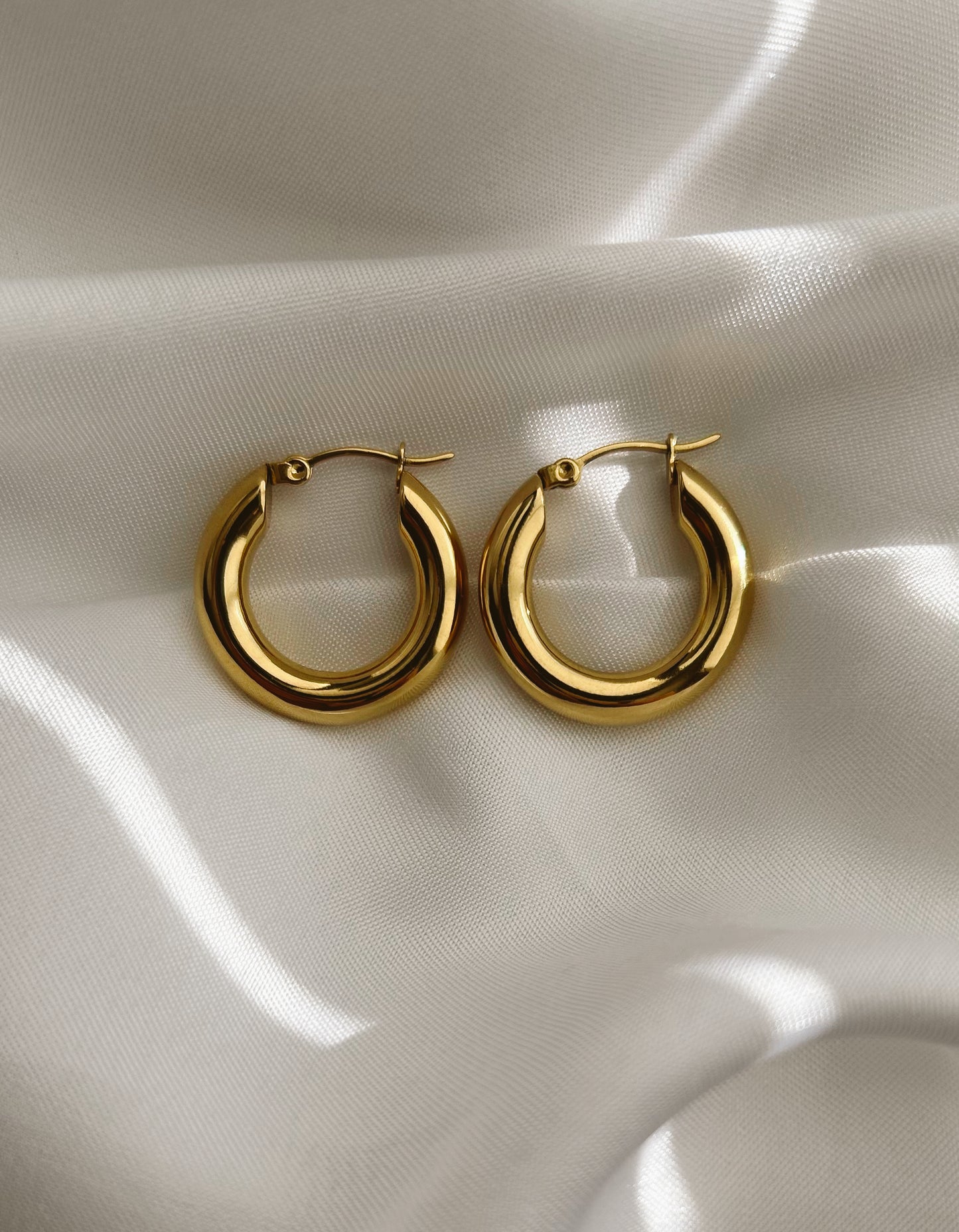 Classic Gold Hoop